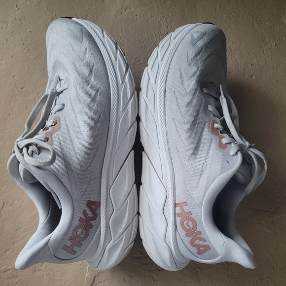 Hoka One One Arahi 6 Women's Sneakers 1123195 US 7.5B - Picture 6 of 10